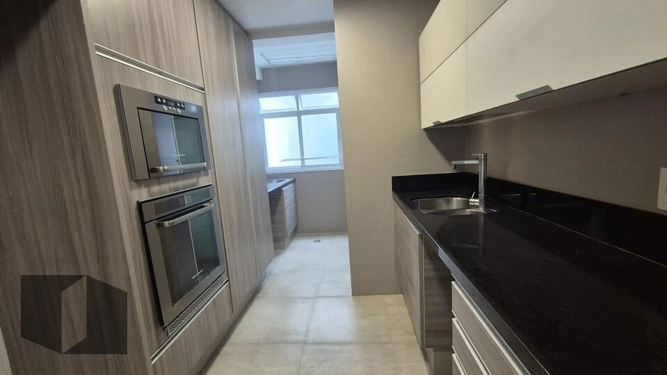 Apartamento de 2 quartos com varanda envidraçada — photo 10