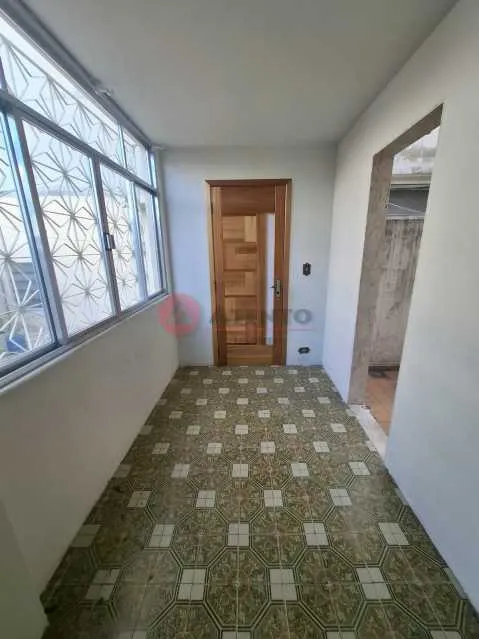 Apartamento com piso de madeira ou laminado, Brás de Pina — photo 19