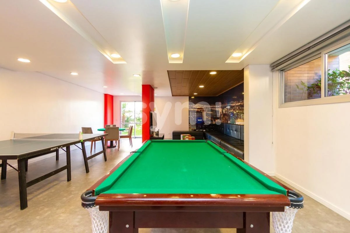 Balcony with a grill in a 3-bedroom apartment, 71 m² — photo 19