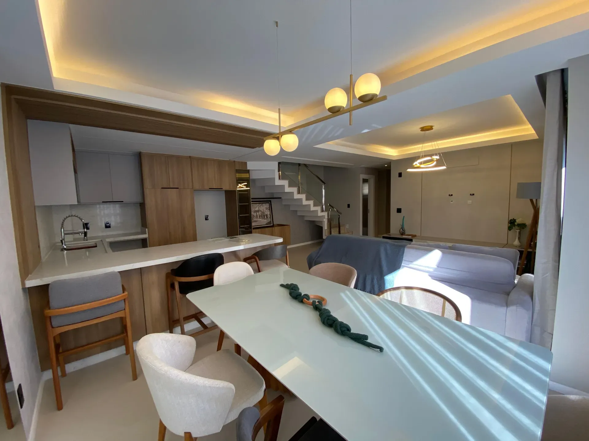 House in a gated community with 3 bedrooms and 5 baths — photo 8