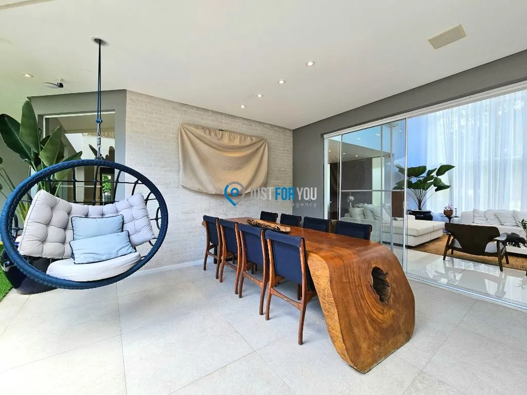 Casa com 4 dormitórios e 5 banheiros, 650 m² — photo 11
