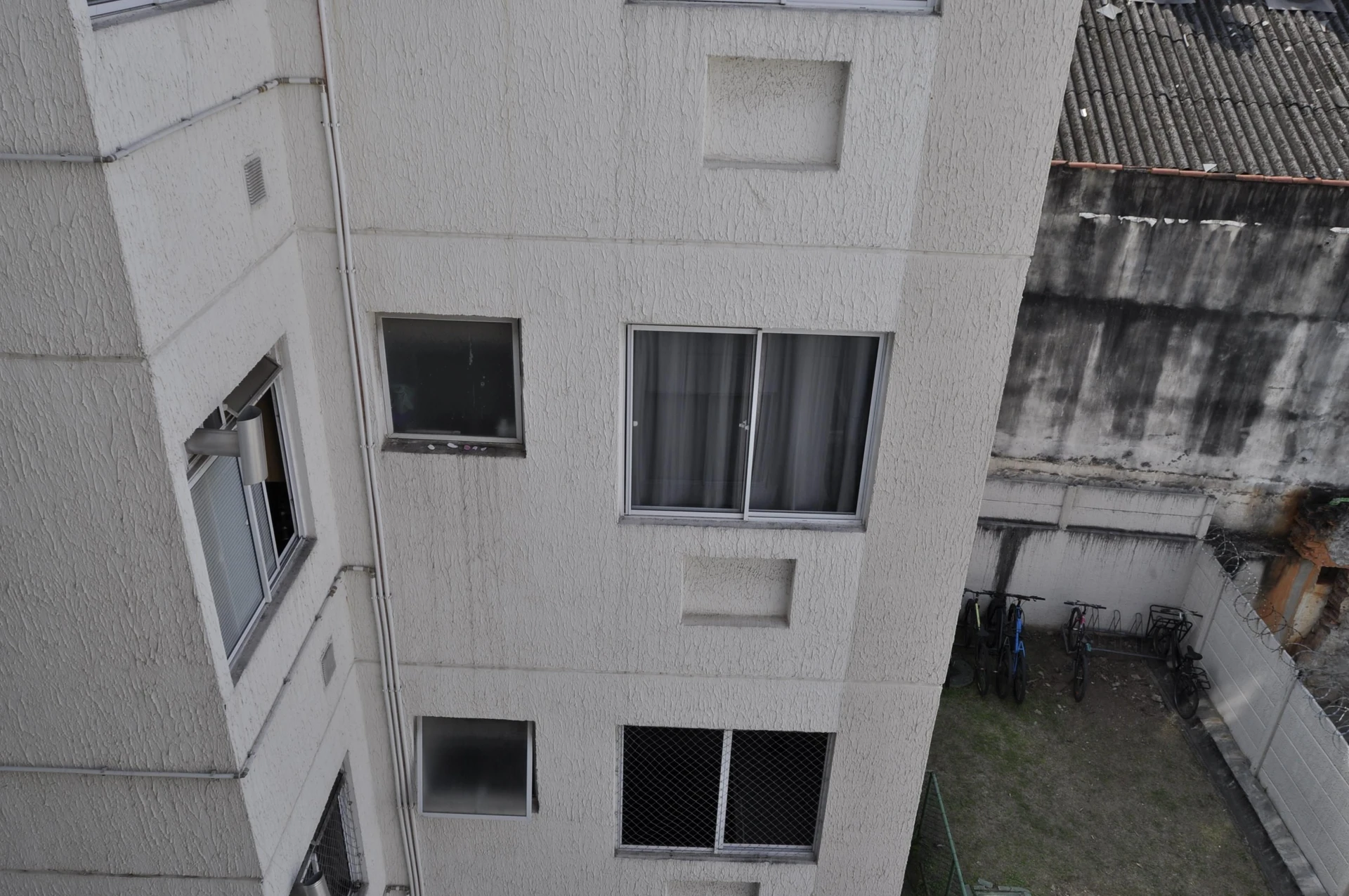 Apartment with 2 bedrooms, balcony and private garden — photo 4