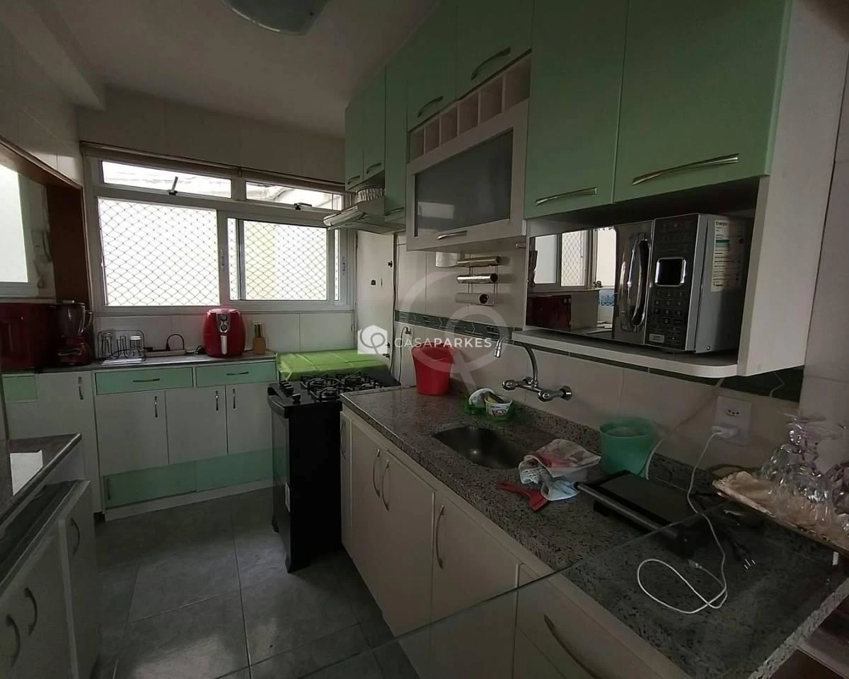 150 m² apartment with 2 bedrooms and a closed kitchen — photo 10
