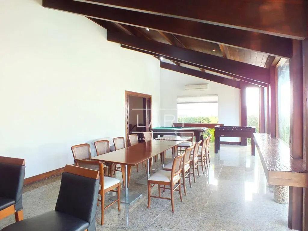 House with 4 bedrooms and 5 bathrooms, 962 m² and 2 parking — photo 21