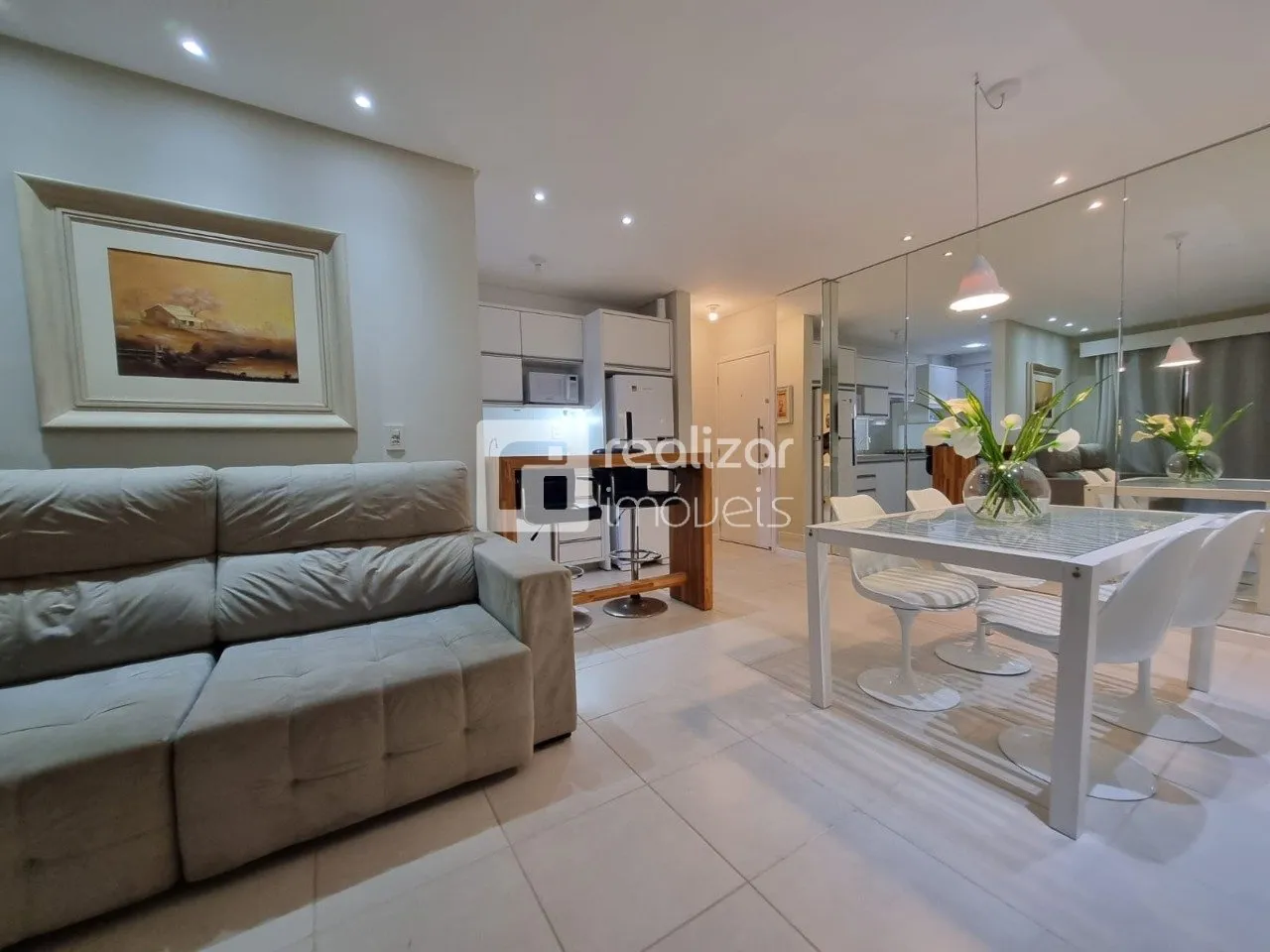 2-bedroom apartment with a water view in Florianópolis — photo 8