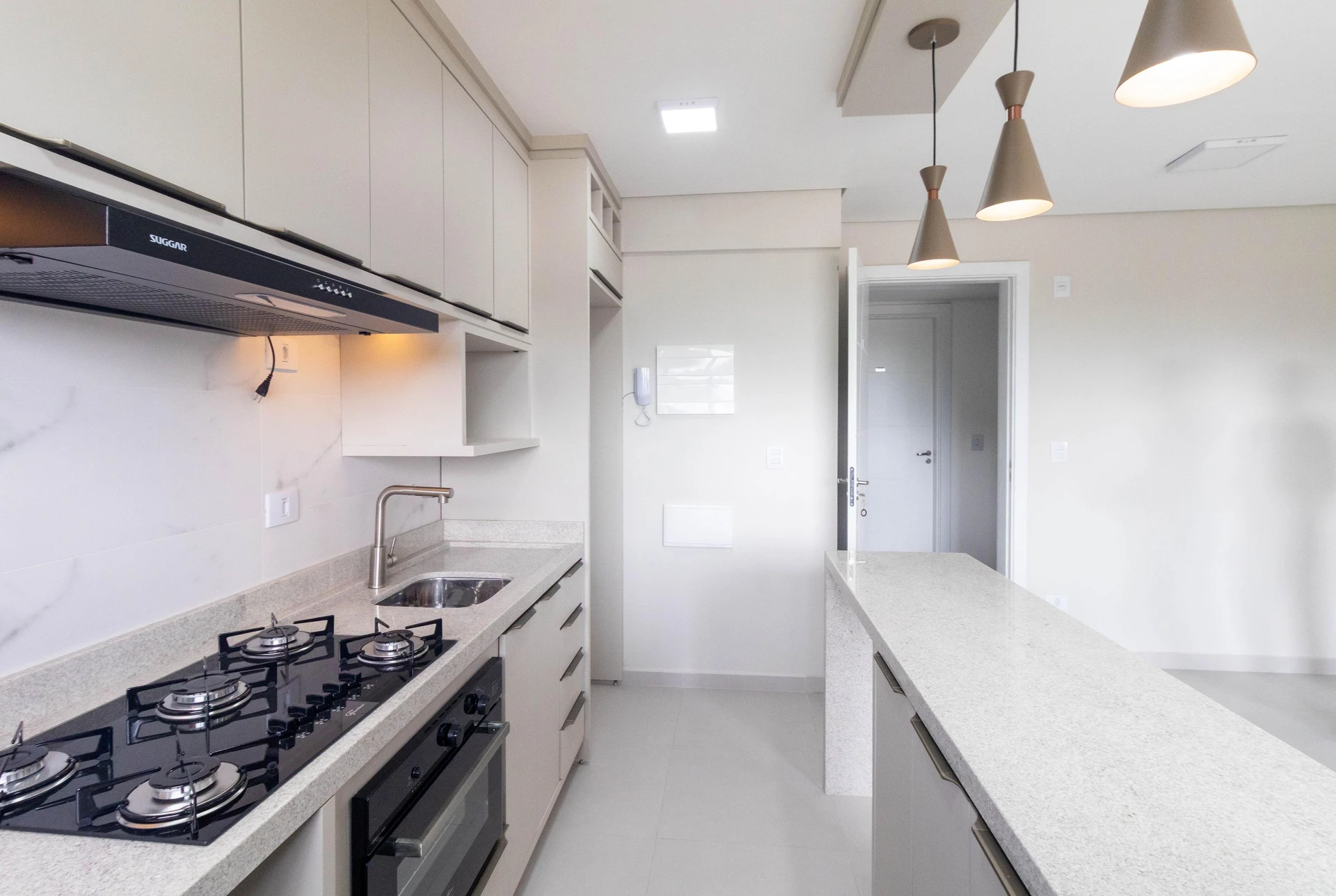 2-bedroom apartment with a home office in Curitiba — photo 9