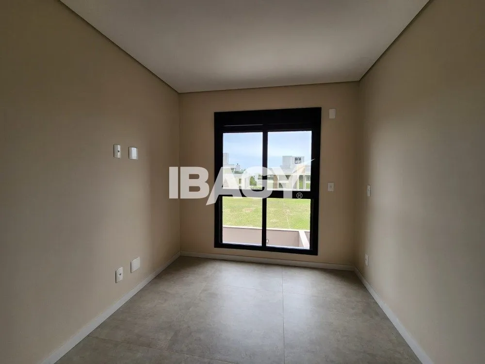 150 m² house with 3 bedrooms and open-plan kitchen — photo 15