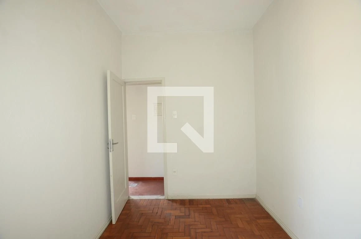 Rental apartment with 2 bedrooms and 1 bathroom — photo 31