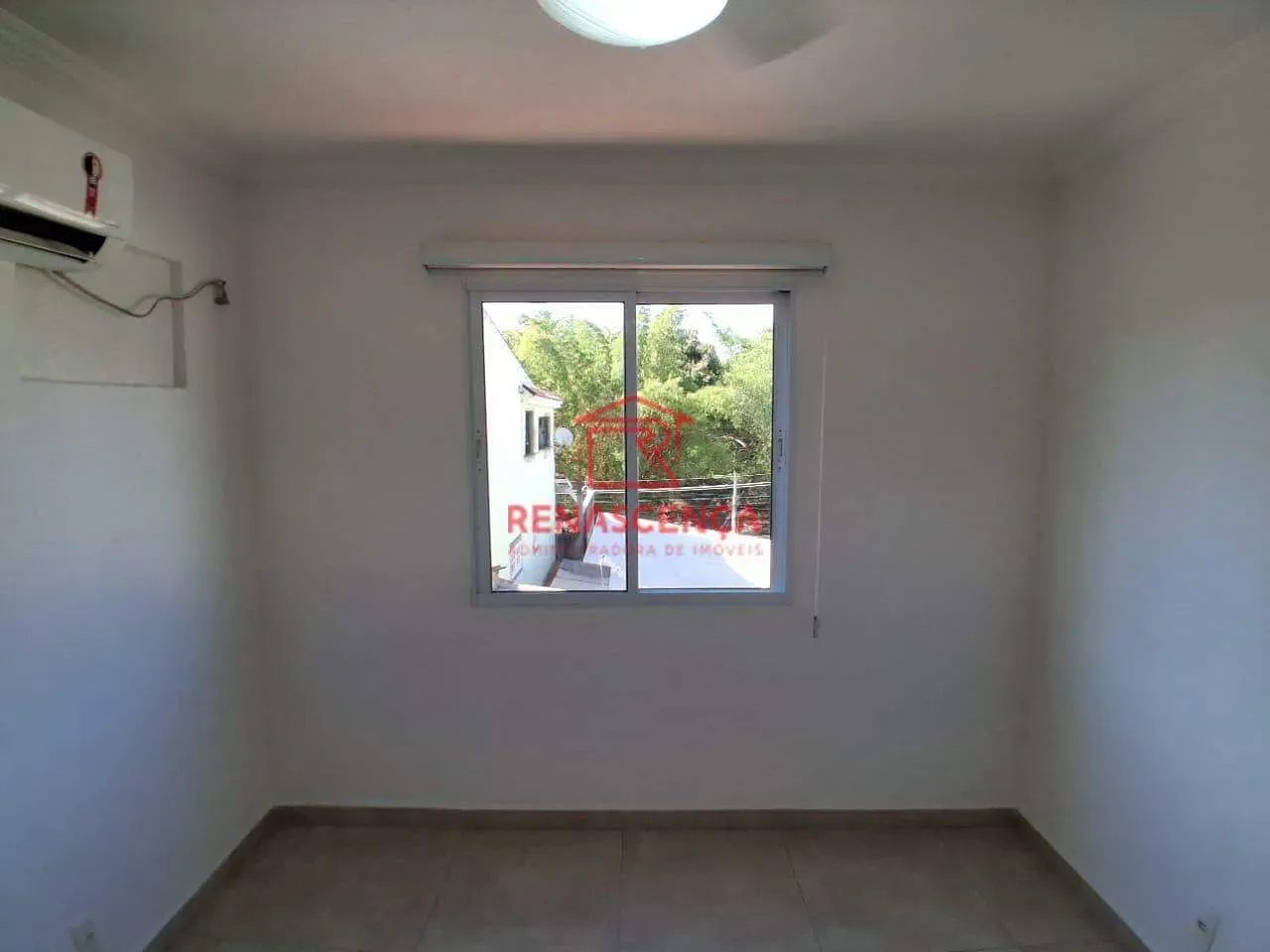 Apartamento térreo interno com cozinha fechada a gás — photo 4
