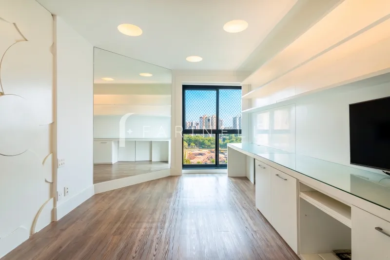 3 quartos e varanda envidraçada: apartamento de 335 m² — photo 22
