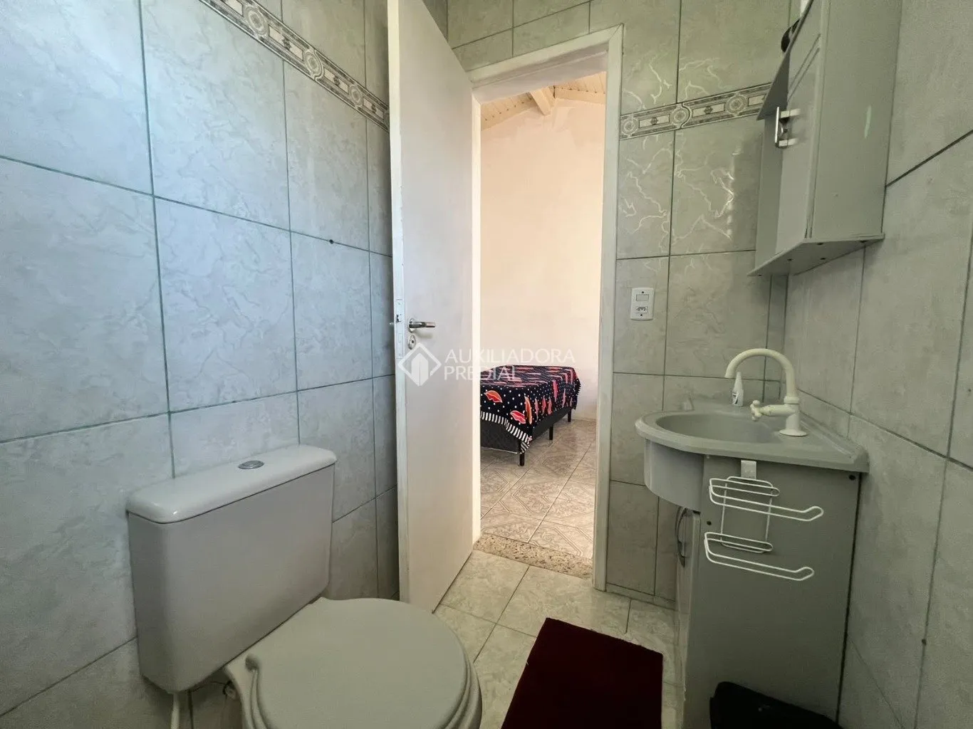 Furnished studio with 38 m², 1 bedroom and 1 bathroom — photo 19