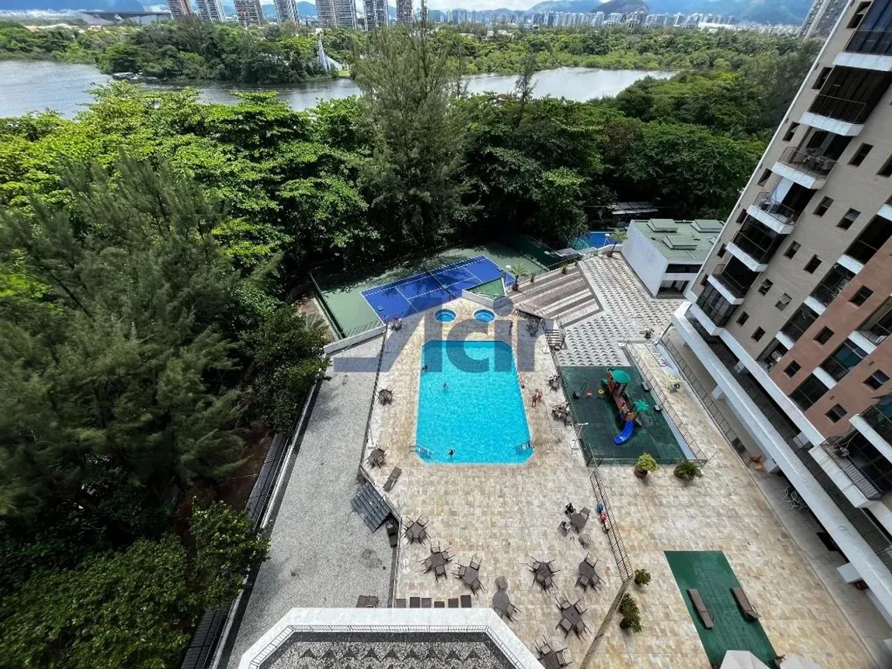 Apartamento com 2 quartos e 2 banheiros, 90 m² — photo 9