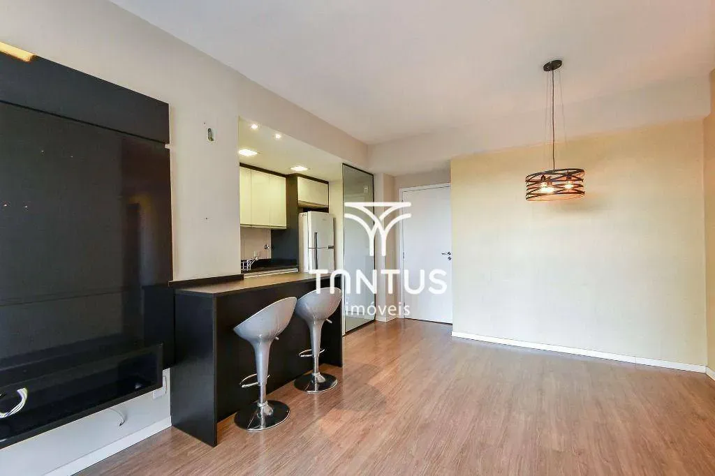 77 m² apartment with open-plan kitchen and gas stove — photo 5