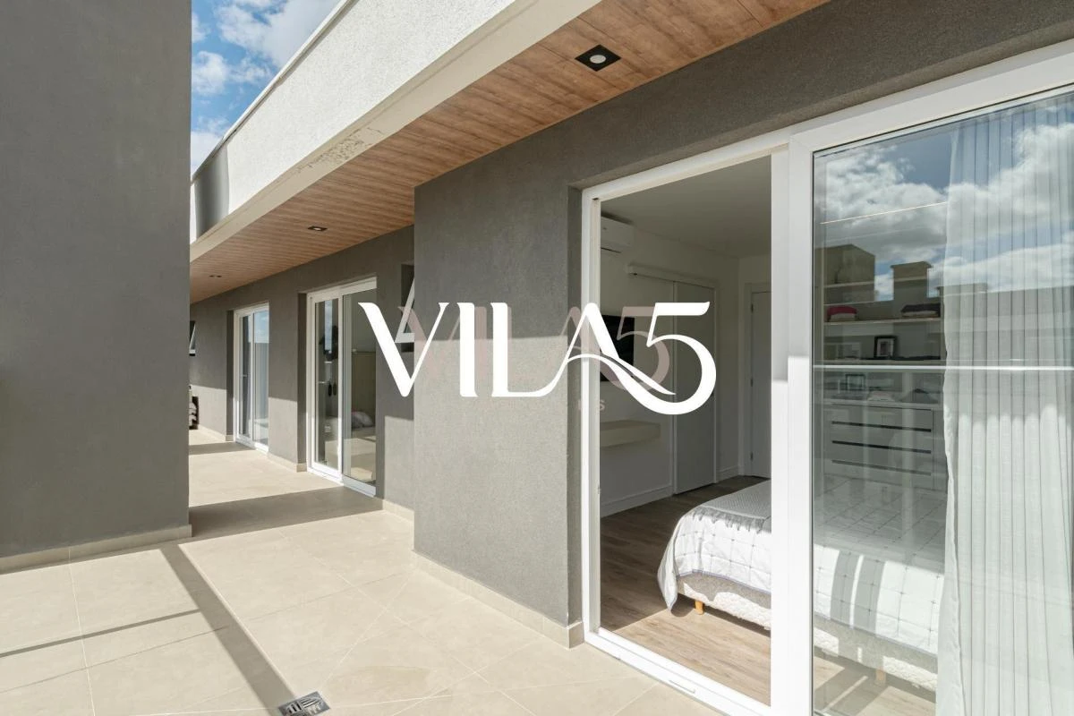 Furnished apartment, 195 m², with a glass-enclosed balcony — photo 24