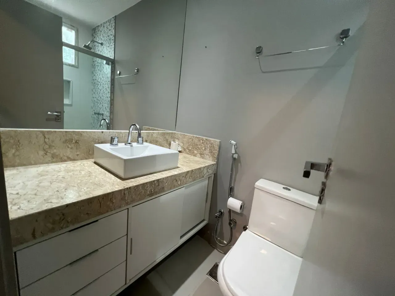 Casa com 5 quartos e 5 banheiros, 3 vagas — photo 27