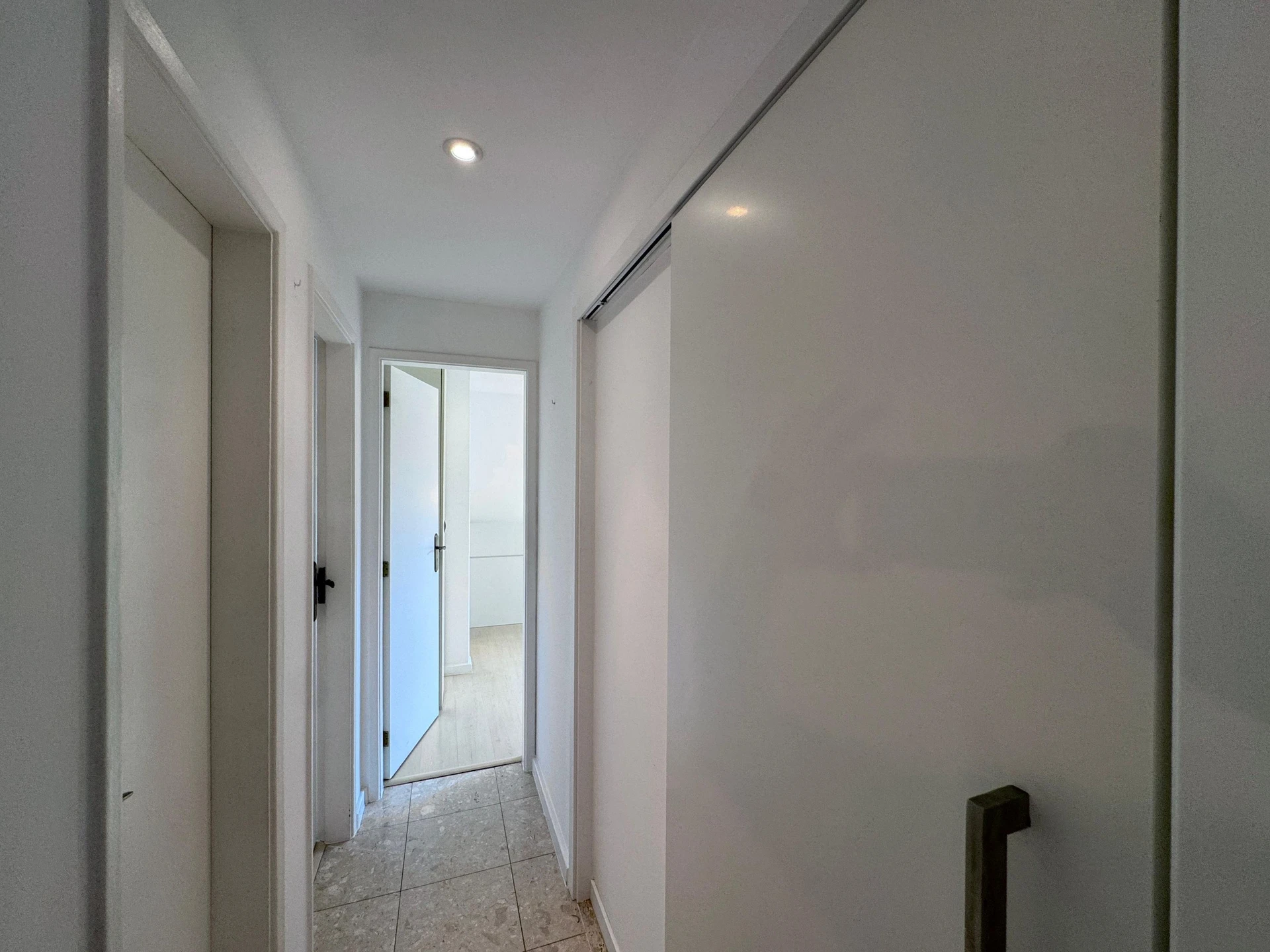 Apartamento mobiliado, 90 m², com varanda envidraçada — photo 33
