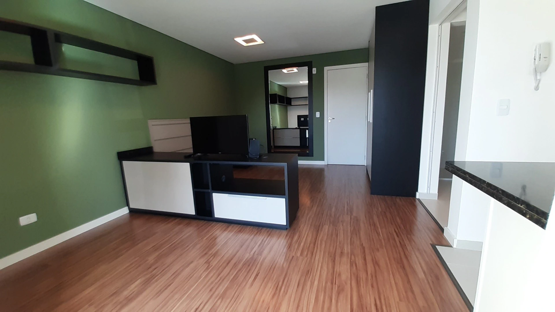 Estudio amueblado con 1 dormitorio, 1 baño y 42 m² — photo 7
