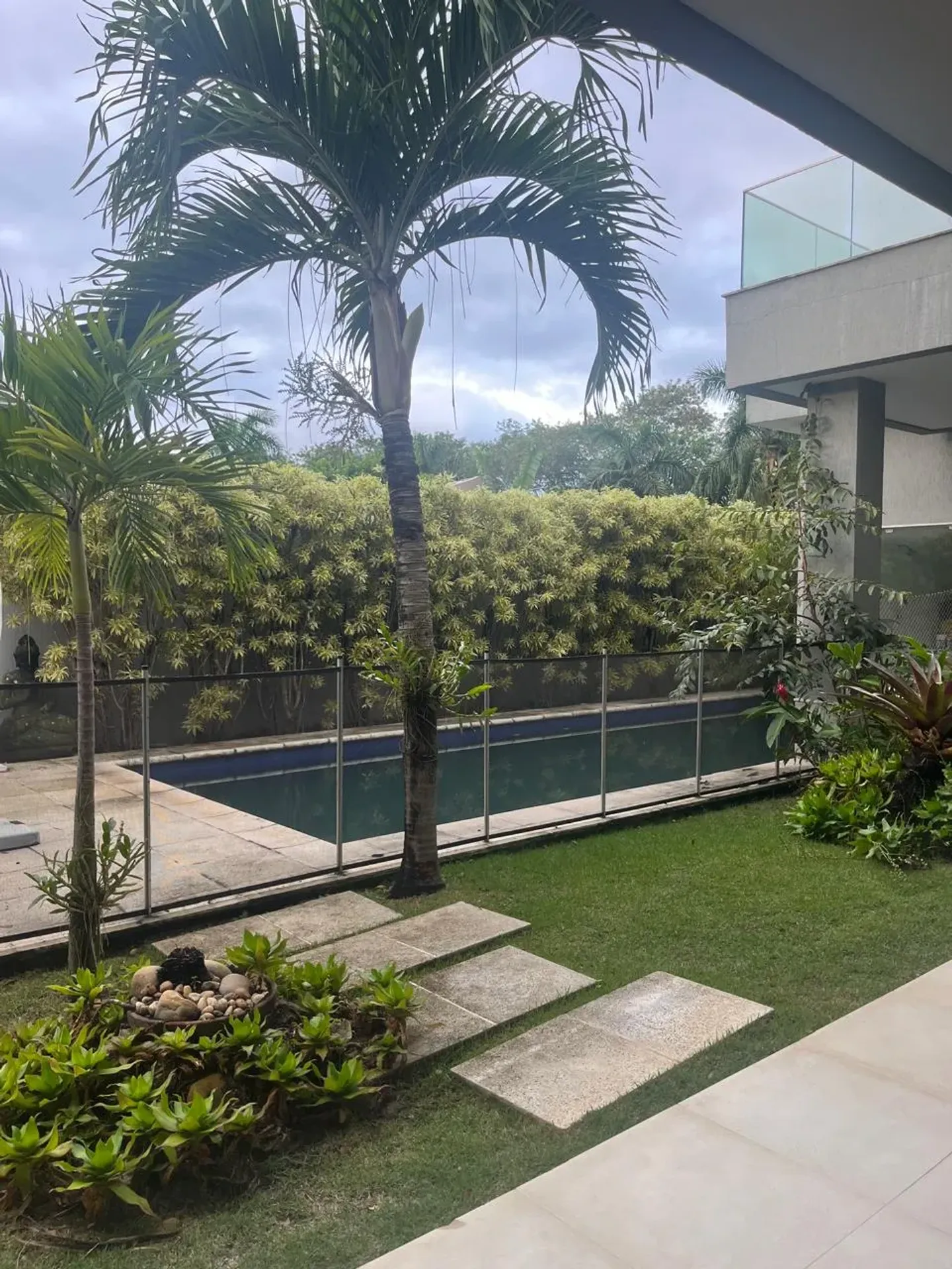 Furnished house with 5 en-suite bedrooms and 630 m² — photo 54