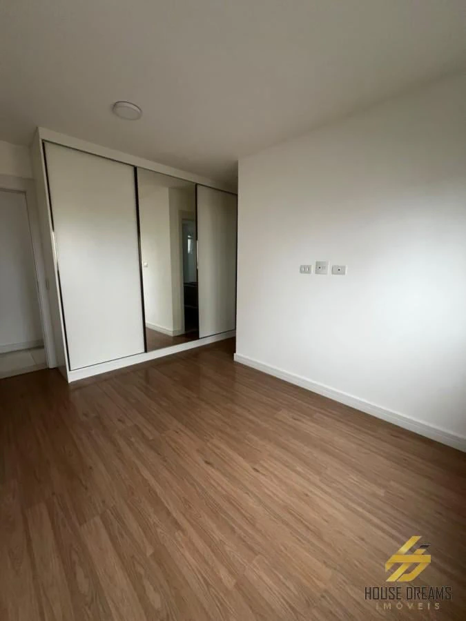 2-bedroom apartment, both with their own bathrooms, 139 m² — photo 2