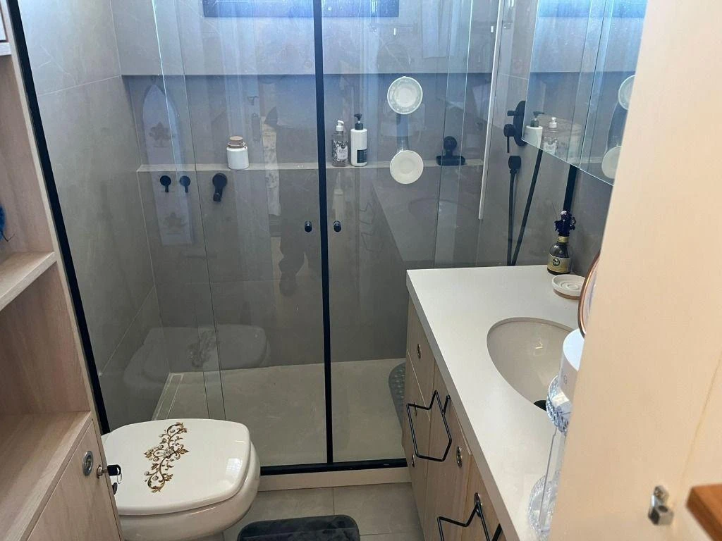 Furnished 66 m² apartment with 2 en-suite bedrooms — photo 36