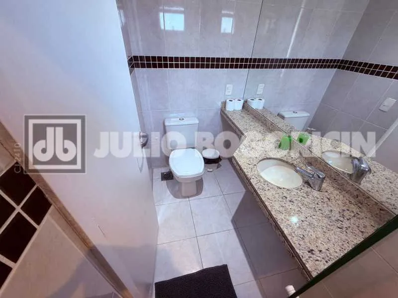 Duplex penthouse 300 m² with 5 bedrooms and 4 parking spots — photo 15