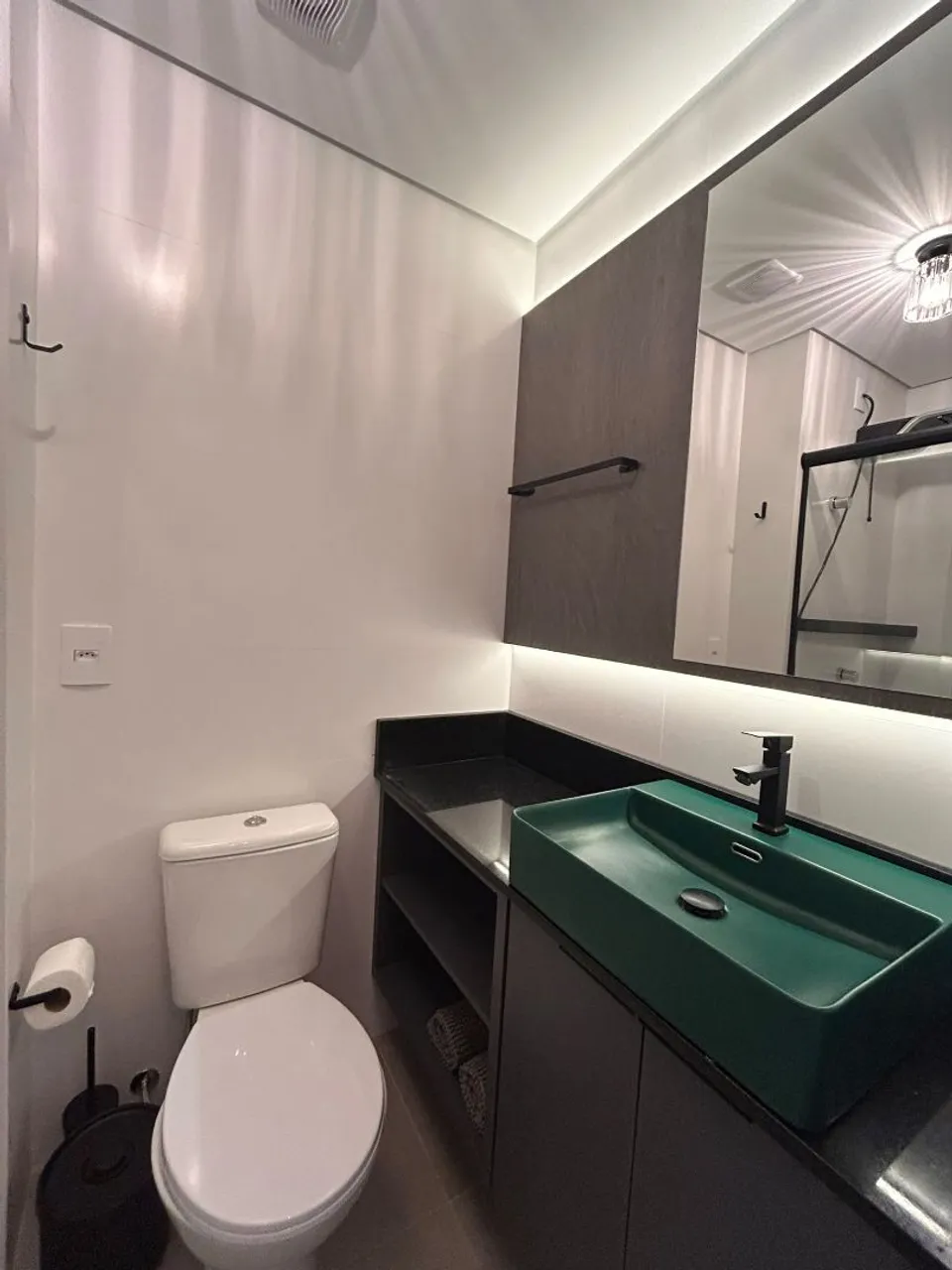 One-bedroom apartment with a home office in Florianópolis — photo 9