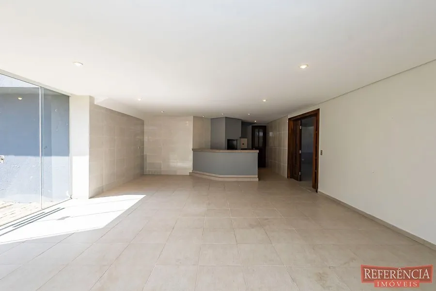 Condo house with 3 bedrooms and a closed kitchen — photo 42
