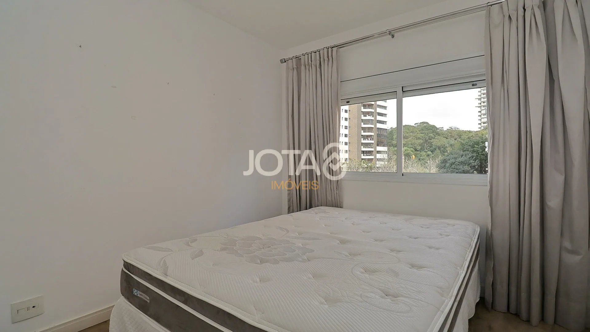 3-bedroom apartment with 185 m² and private BBQ space — photo 12