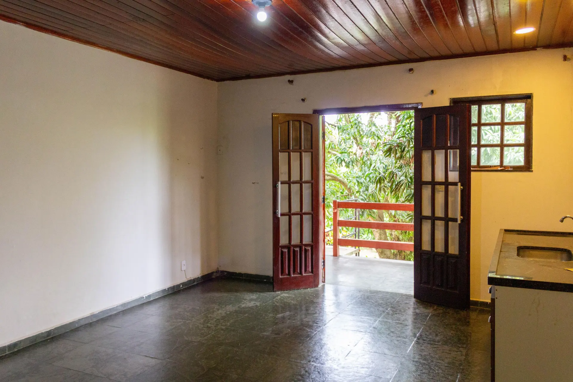Casa de 3 dormitorios con bañera — photo 40