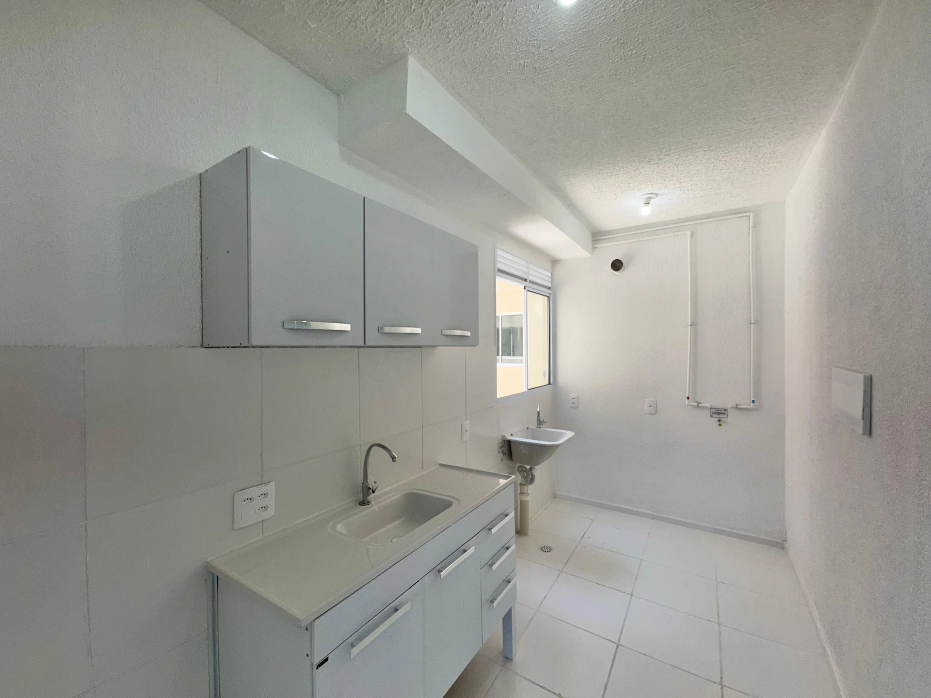 Unfurnished apartment with closed kitchen and 2 bedrooms — photo 14