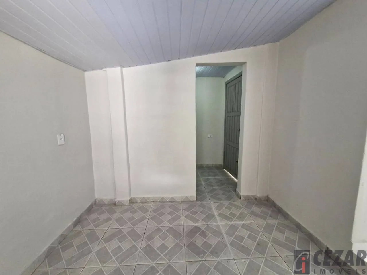 Unfurnished house with 2 bedrooms and a laundry area — photo 18