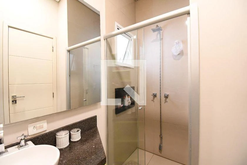 Furnished apartment, 185 m², with a bathtub — photo 41