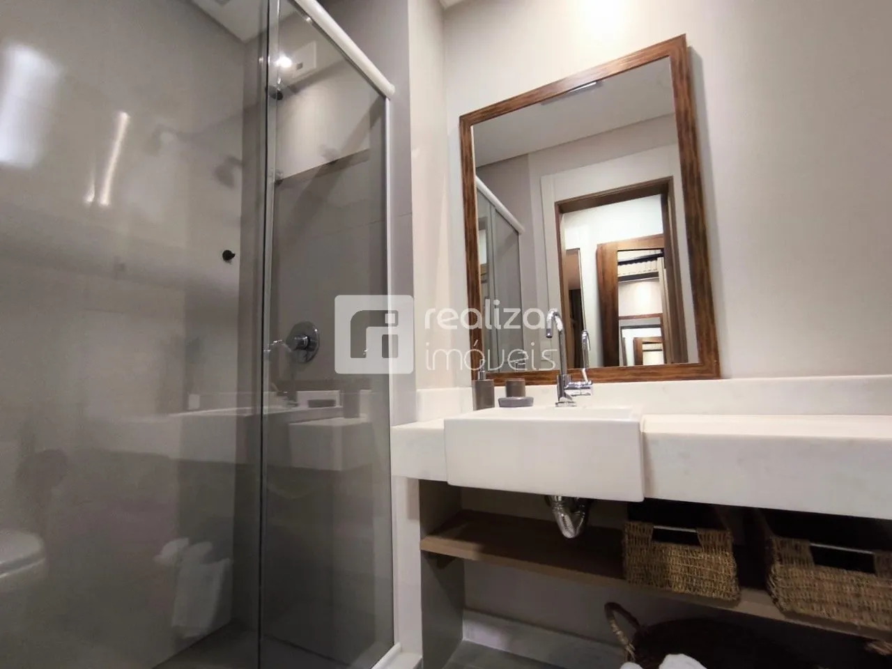 Furnished 3rd-floor apartment with 2 en-suites 170 m² — photo 15