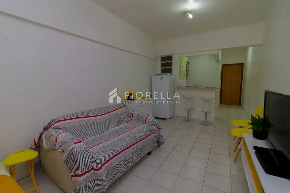 Furnished studio 35 m² with an open kitchen and gas stove — photo 11