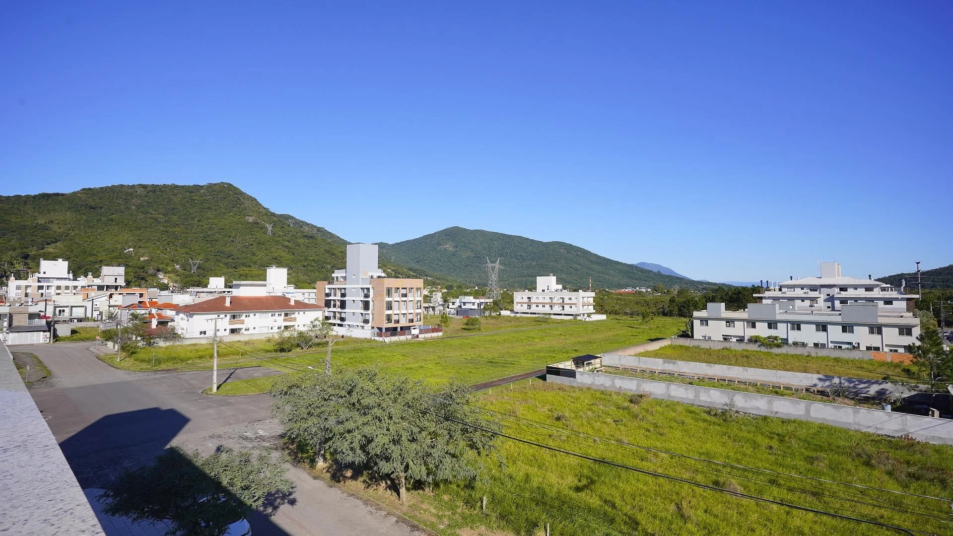 Furnished studio, 37 m², with a mountain view — photo 10