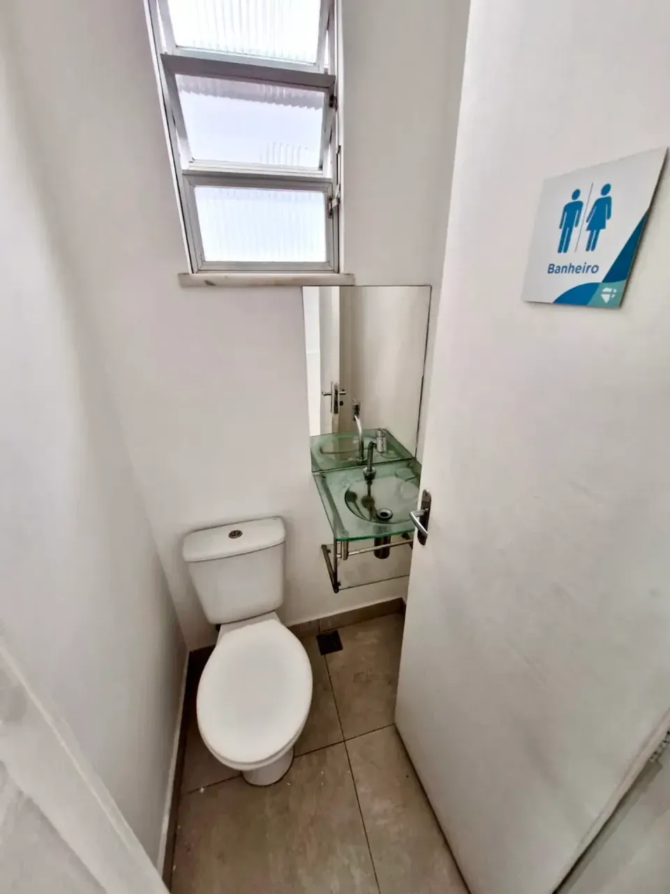 Casa comercial com 5 quartos e cozinha separada — photo 5