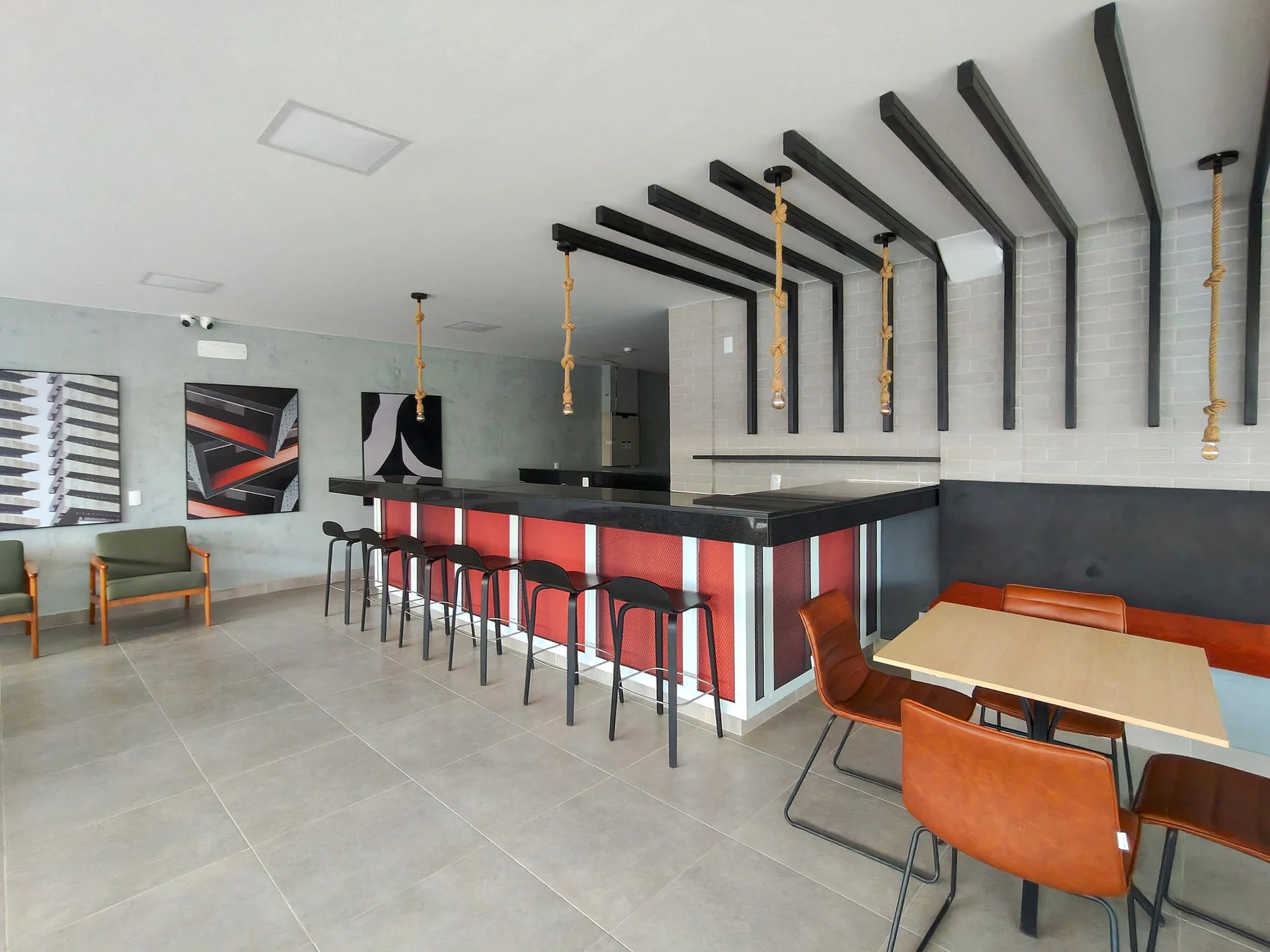 3-bedroom apartment in a building with a sauna — photo 60