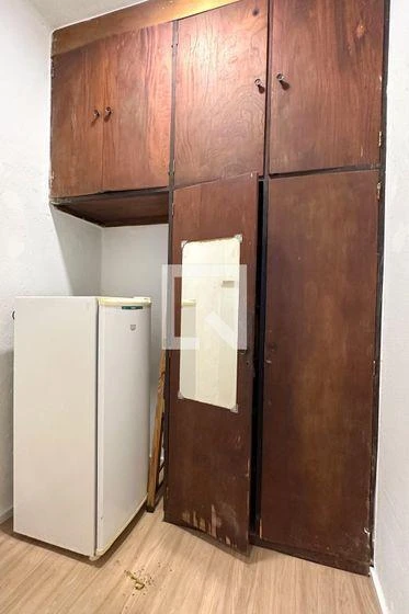 Деревянный пол или ламинат и 4 спальни: квартира 168 м² — photo 41