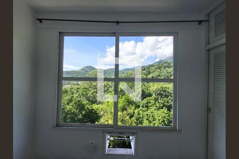 Condominium townhouse with 2 bedrooms and balcony — photo 34