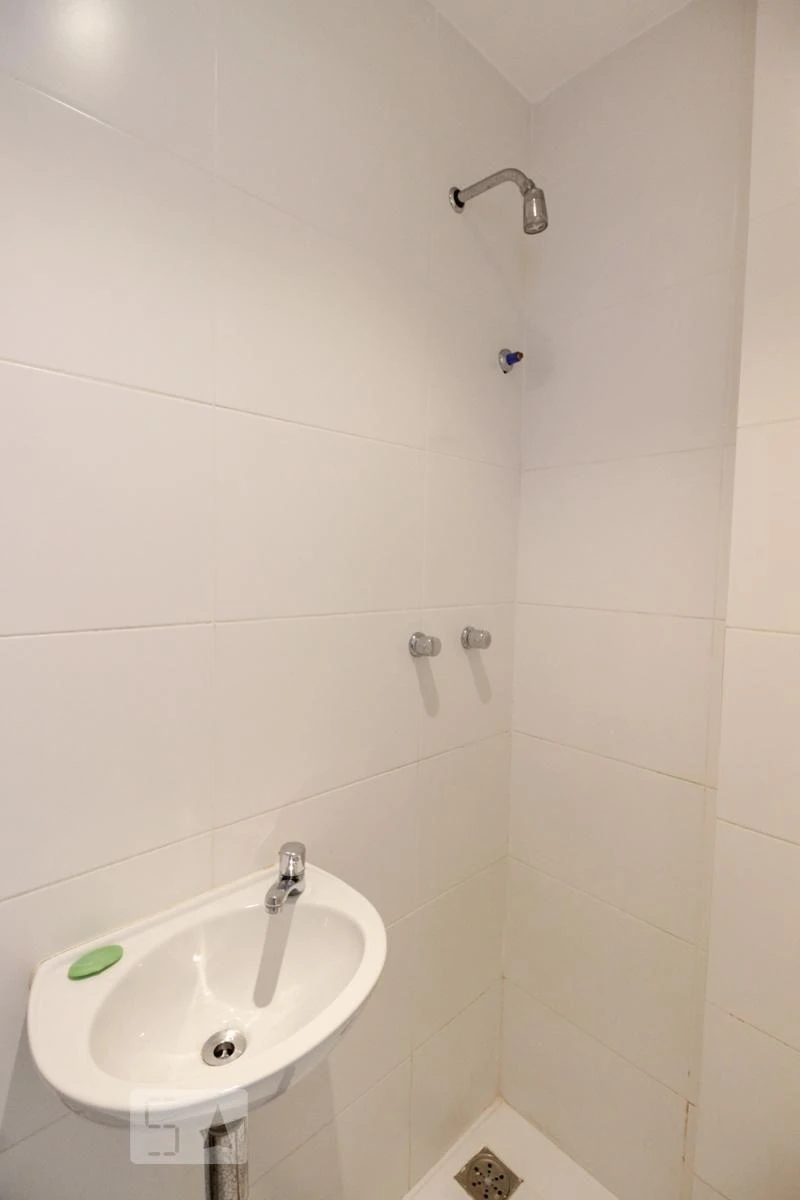 3-bedroom apartment, 1 with its own bathroom, 76 m² — photo 15