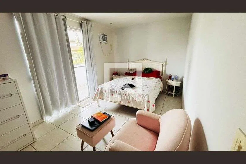 House with 5 bedrooms, 196 m², 8 parking spots and 4 baths — photo 12
