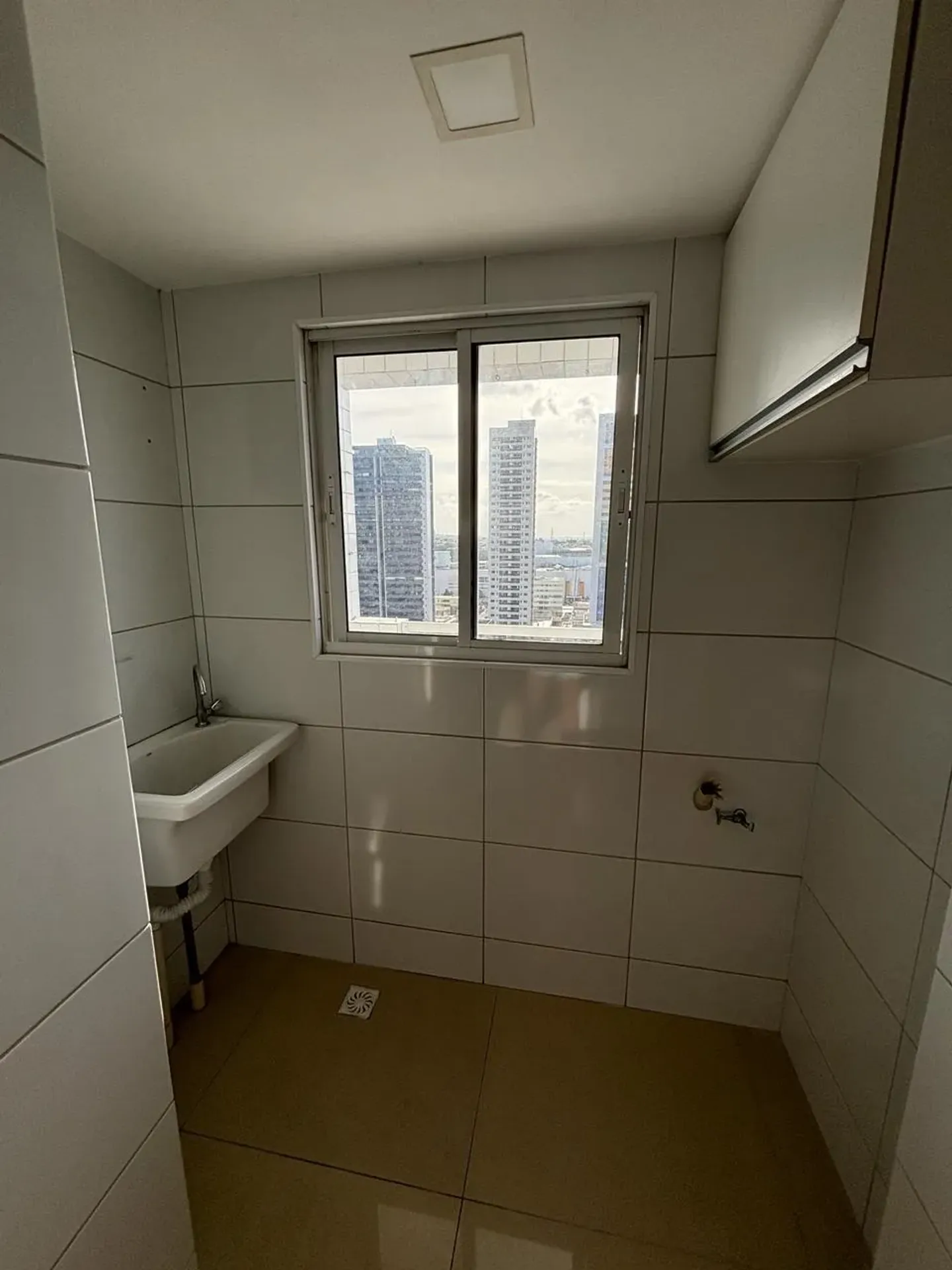 Apartment with open-plan kitchen and 62 m² — photo 10