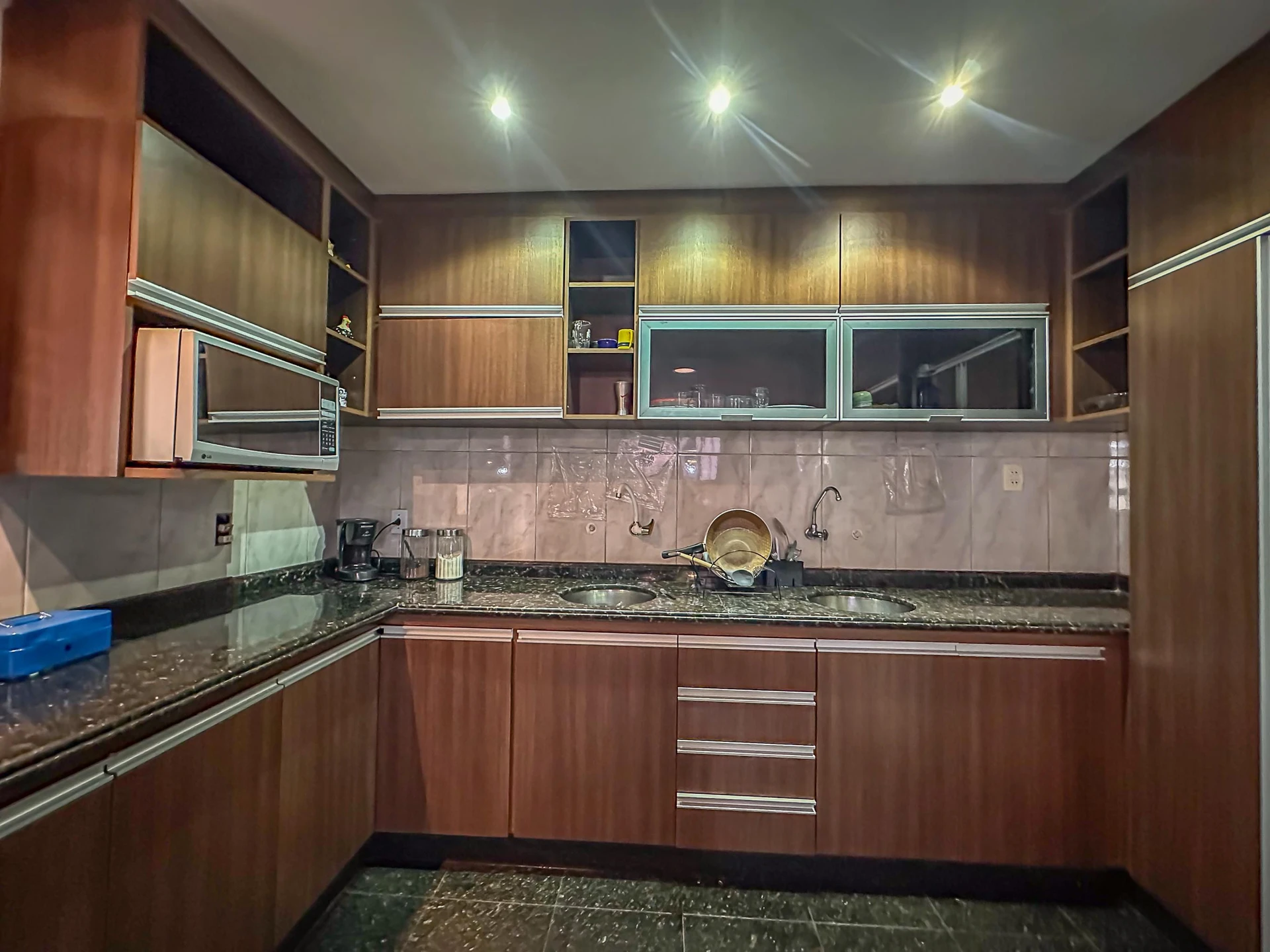 Furnished house with 3 bedrooms and a washing machine — photo 14