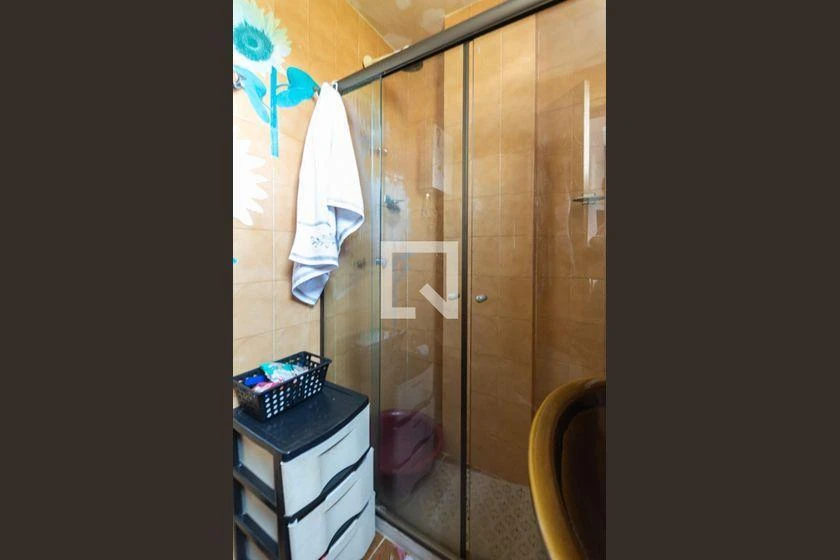 Furnished 3-bedroom apartment with suite and balcony — photo 46
