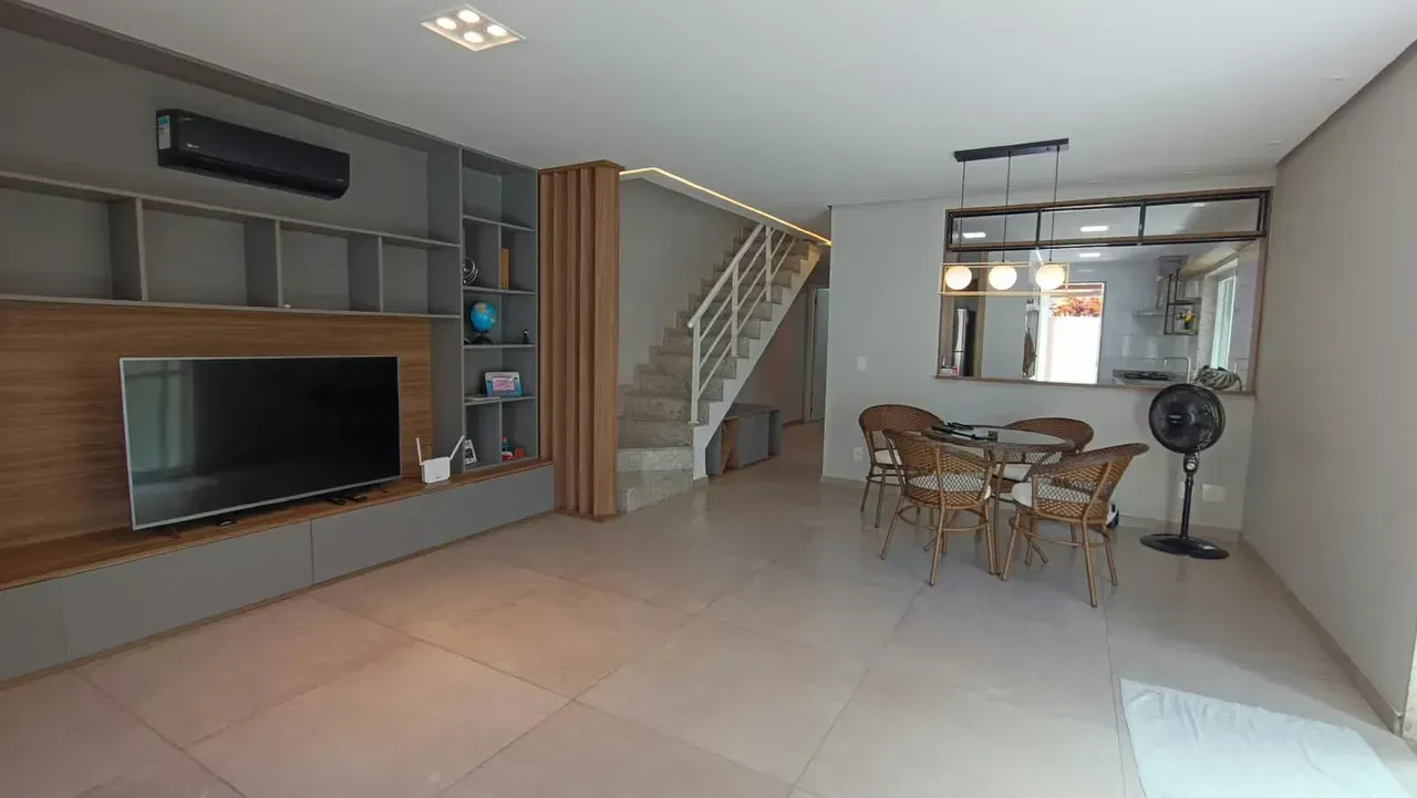 Furnished house with 3 bedrooms and 4 bathrooms