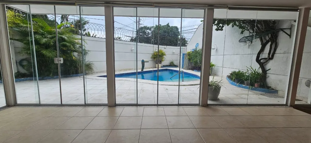 Duplex house for rent with 4 bedrooms and 5 bathrooms — photo 48
