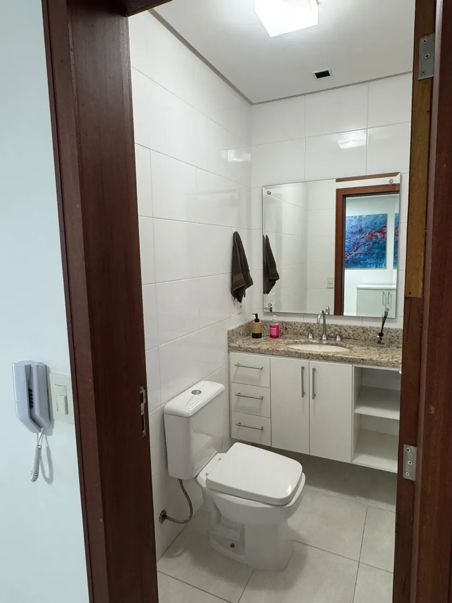 2-bedroom apartment in a building with a pool — photo 20