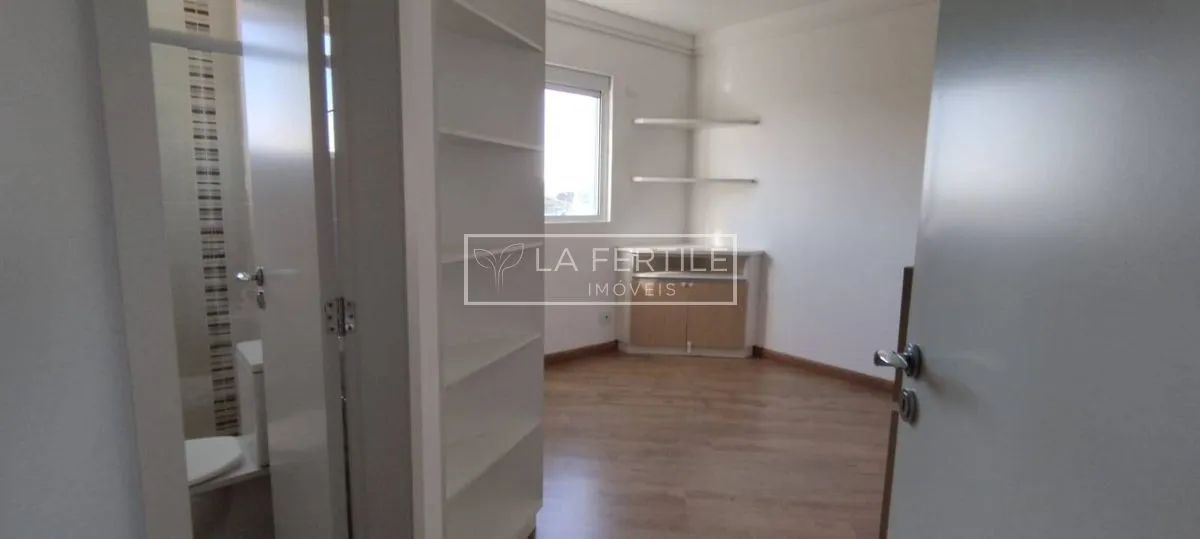 Apartment with 4 bedrooms and 5 bathrooms over 189 m² — photo 12