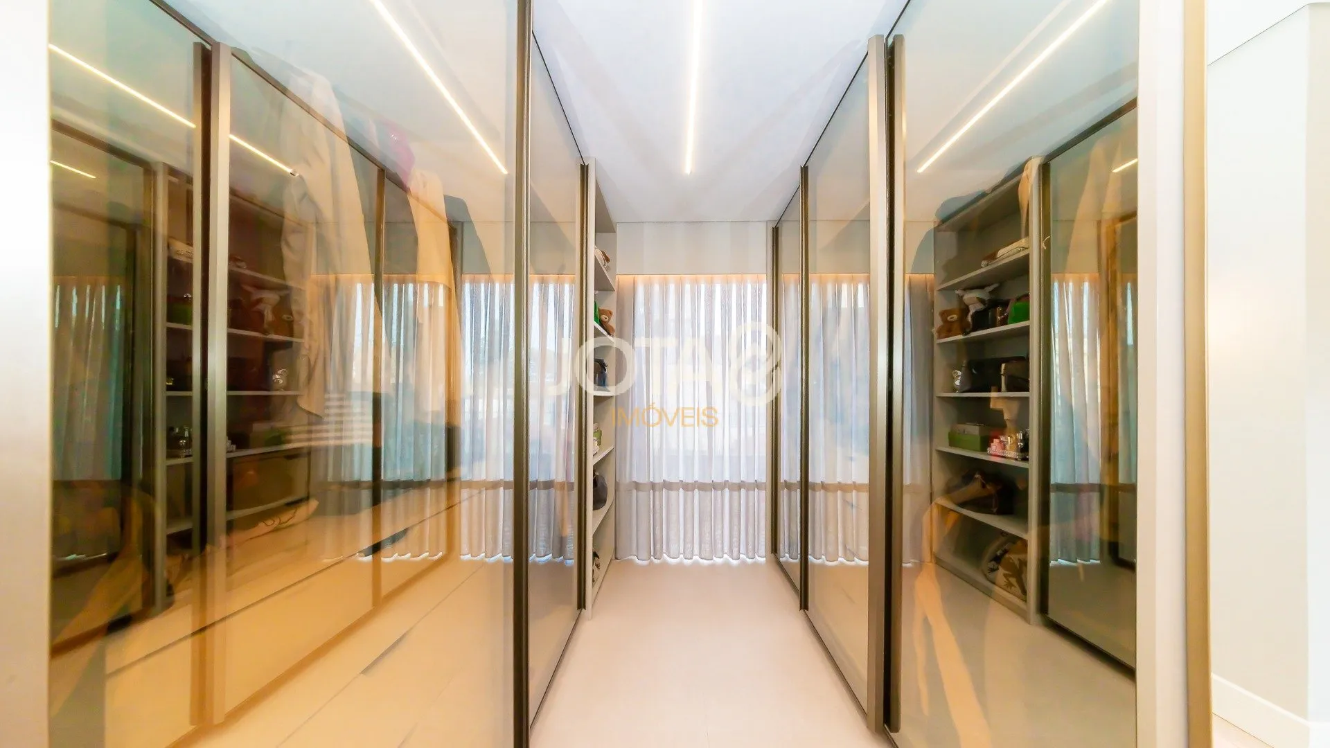 Unfurnished apartment with 3 en-suite bedrooms and balcony — photo 30
