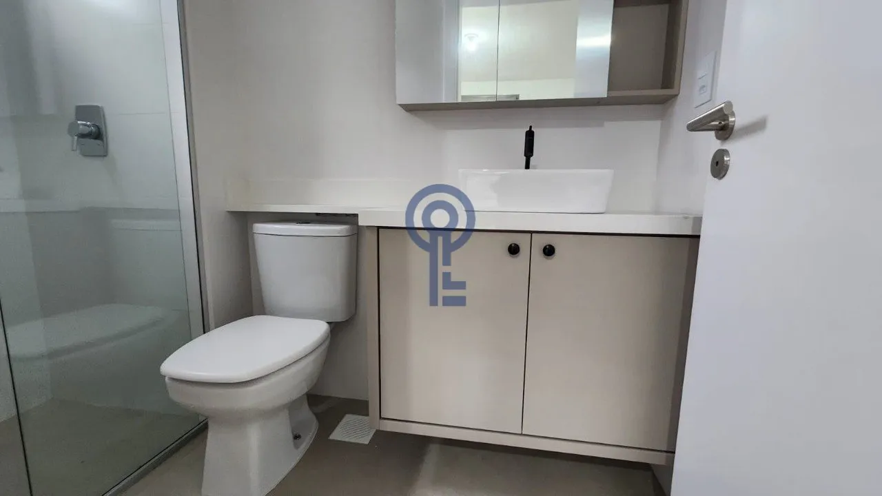Furnished 59 m² studio with open-plan kitchen and electric stove — photo 19